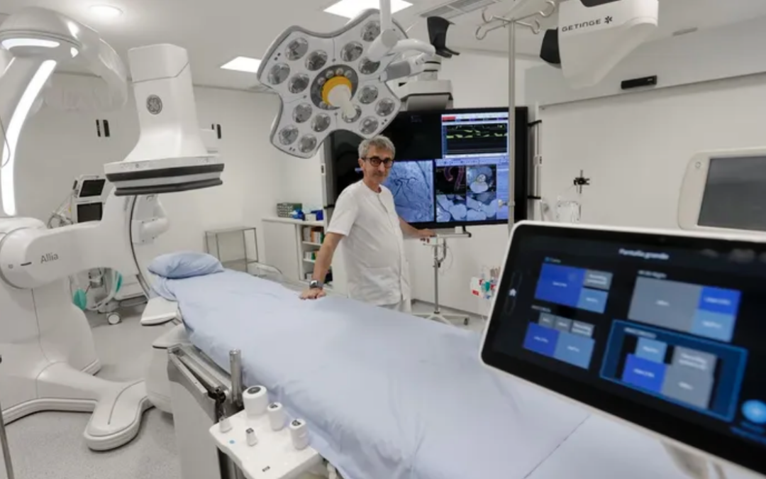 El Hospital San Rafael cuenta con un Allia 7, el robot que toca el corazón